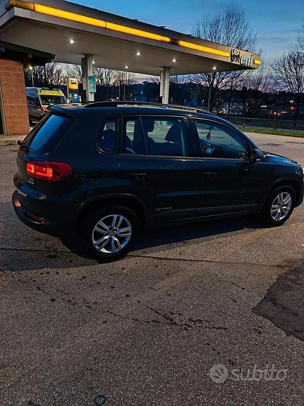 Usata VW Tiguan 150 CV (110 kW) 2016 Grigio SUV
