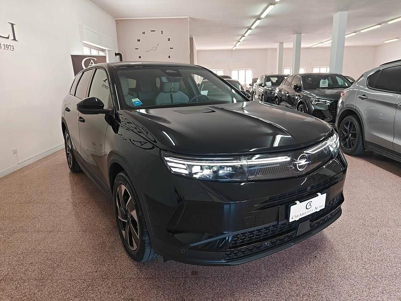 Usata Opel Grandland X 149 CV (109 kW) 2025 Nero SUV