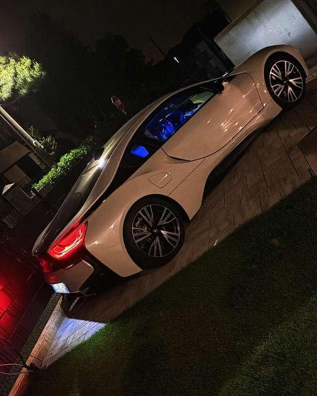 Usata BMW i8 231 CV (169 kW) 2016 Bianco Coupé