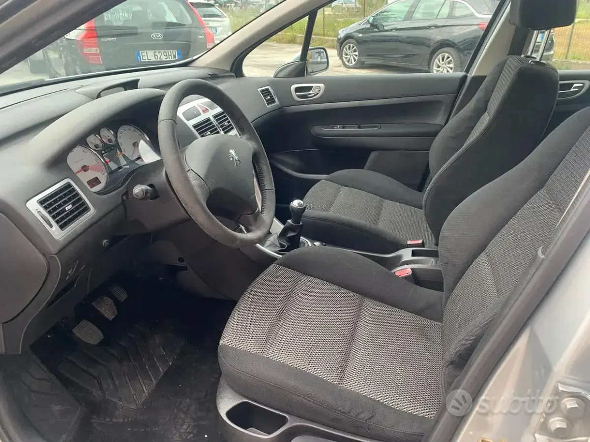 Usata Peugeot 307 110 CV (80 kW) 2007 Grigio Station wagon