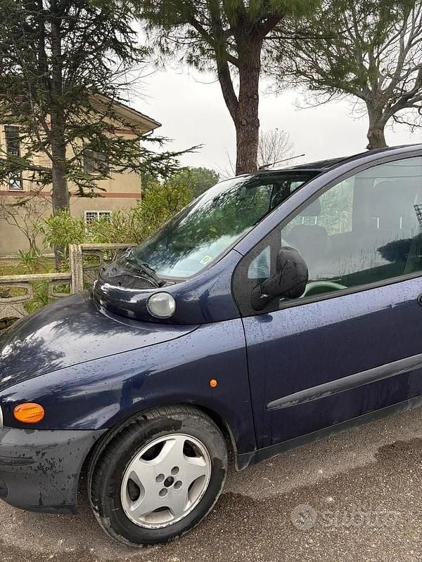 Usata Fiat Multipla 110 CV (80 kW) 2001 Blu Monovolume