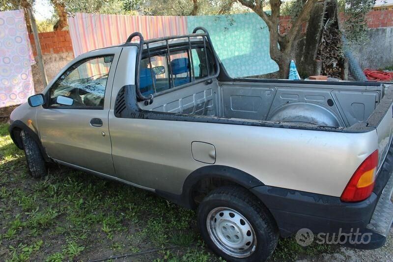 Usata Fiat Strada 2002 Grigio Pick-up