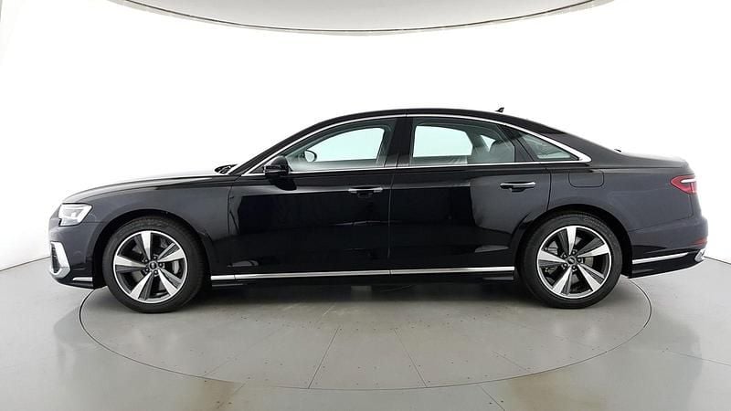 Usata Audi A8 Ambiente 340 CV (250 kW) 2024 Nero brillante Berlina