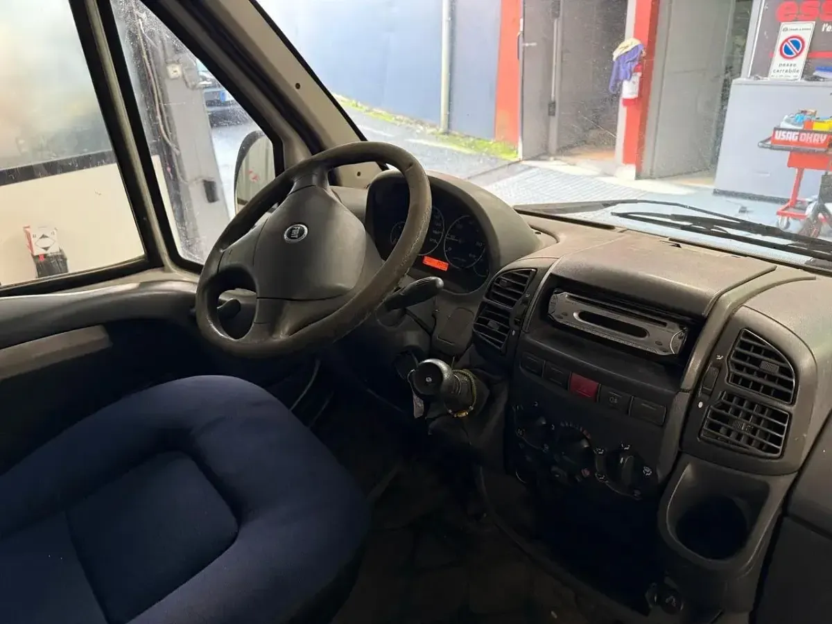 Usata Fiat Ducato 15 84 CV (61 kW) 2004 Bianco Furgone