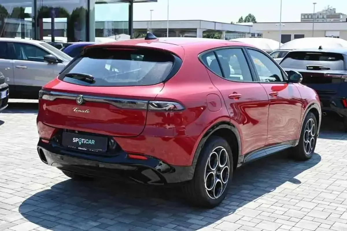 Usata Alfa Romeo Tonale Sprint 131 CV (96 kW) 2024 Rosso SUV