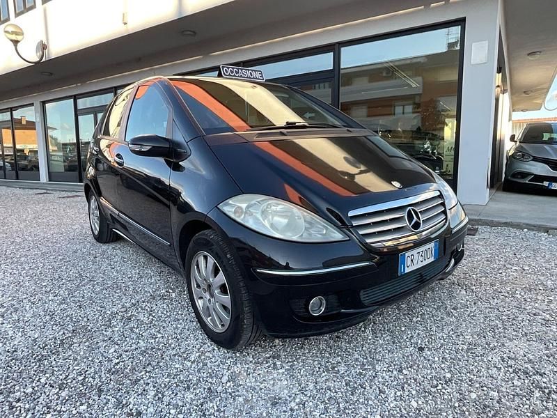 Usata Mercedes A180 Avantgarde 109 CV (80 kW) 2006 Nero Berlina