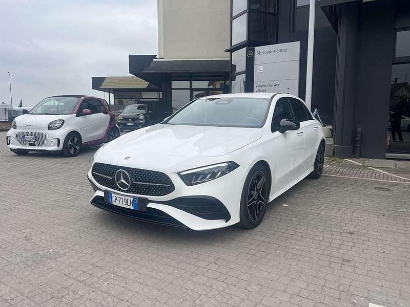 Usata Mercedes A200 AMG Line Premium Plus 150 CV (110 kW) 2023 Berlina