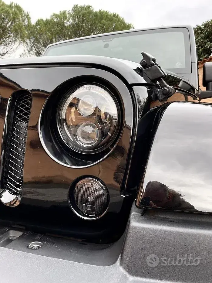 Usata Jeep Wrangler 200 CV (147 kW) 2012 Nero SUV