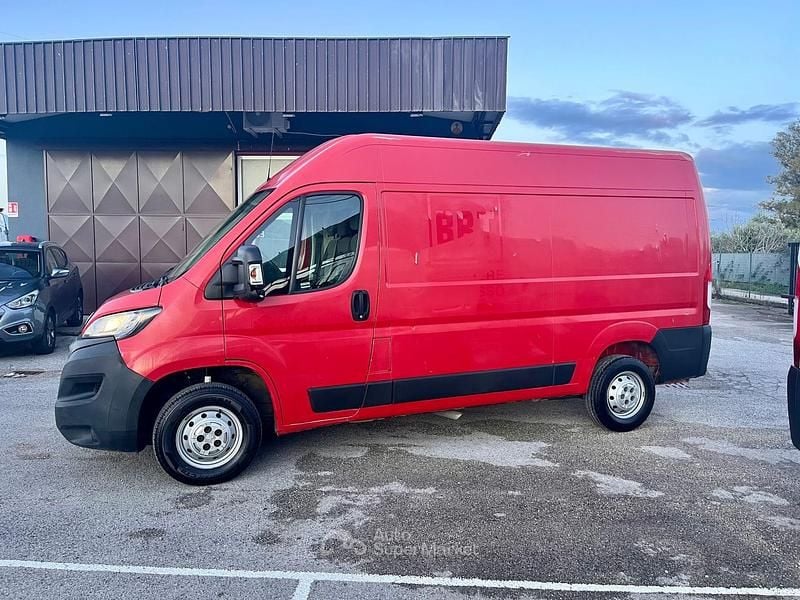 Usata Peugeot Boxer 140 CV (102 kW) 2020 Rosso Furgone