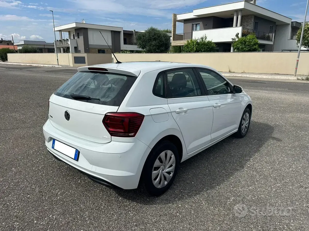 Usata VW Polo 65 CV (47 kW) 2018 Bianco Utilitaria