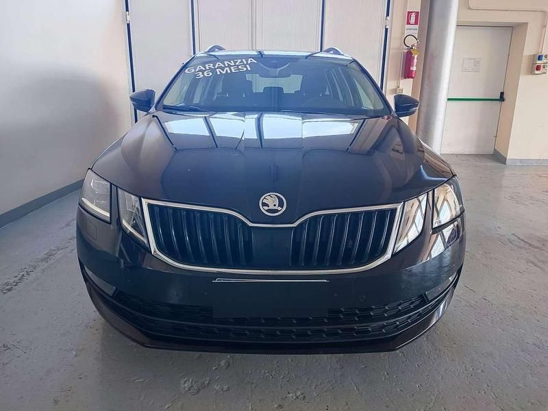 Usata Skoda Octavia Executive 150 CV (110 kW) 2019 Nero Station wagon