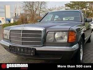 Usata Mercedes 500 231 CV (169 kW) 1982 Grigio Berlina