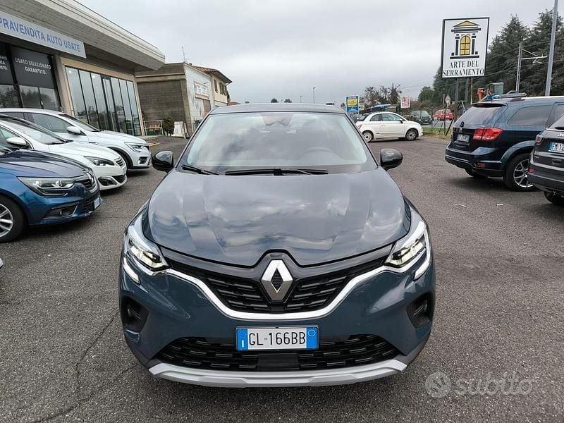 Usata Renault Captur Techno 91 CV (66 kW) 2022 Grigio SUV