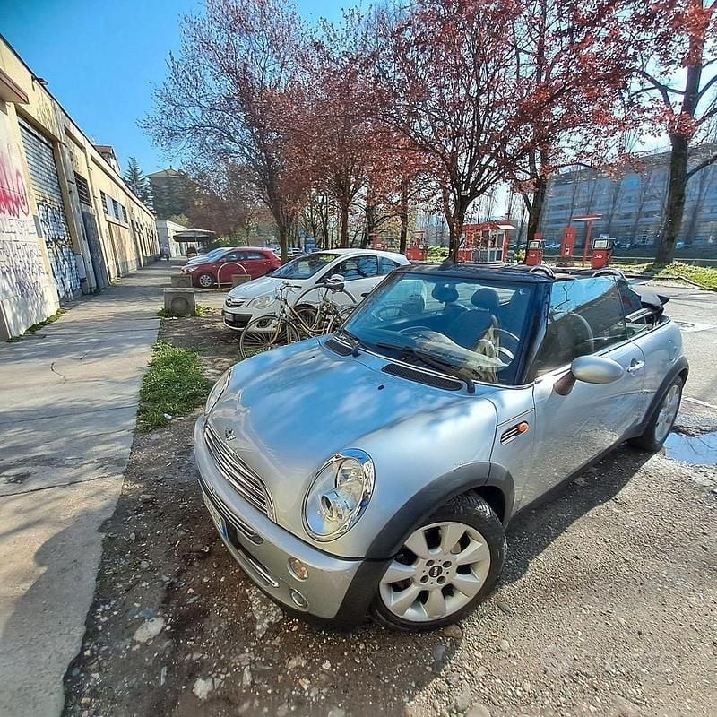 Usata Mini Cooper Cabriolet 116 CV (85 kW) 2005 Grigio Cabrio