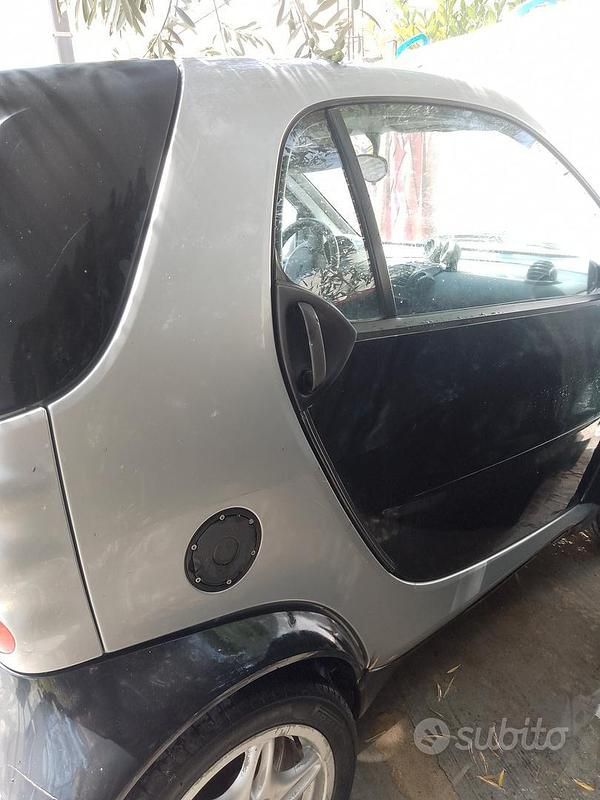 Usata Smart ForTwo Coupé Passion 2001 Nero Cabrio