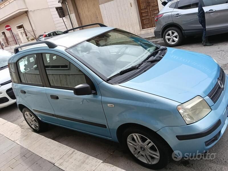 Usata Fiat Panda 70 CV (51 kW) 2006 Blu Utilitaria