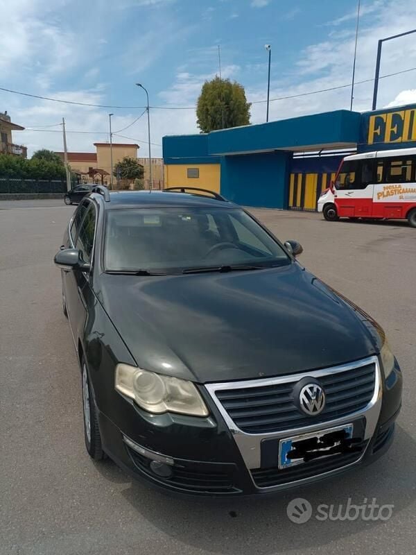 Usata VW Passat 150 CV (110 kW) 2006 Verde Station wagon