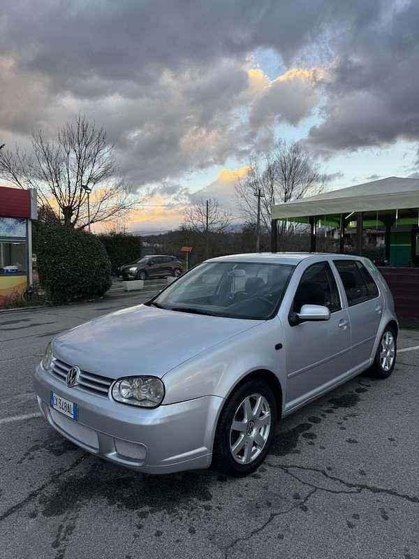 Usata VW Golf IV Highline 204 CV (150 kW) 2002 Berlina