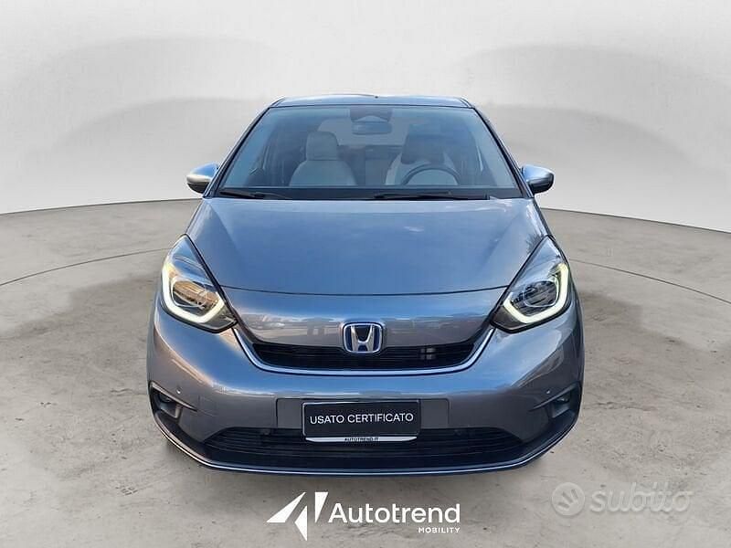 Usata Honda Jazz Executive 109 CV (80 kW) 2022 Grigio scuro Utilitaria