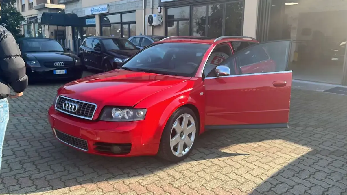 Usata Audi S4 Ambiente 344 CV (253 kW) 2004 Rosso Station wagon