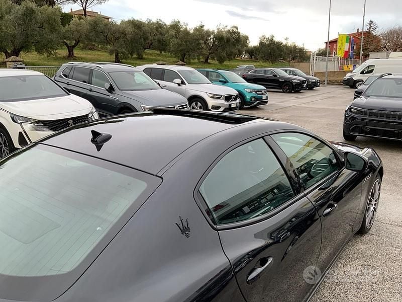 Usata Maserati Ghibli 430 CV (316 kW) 2024 Nero Berlina
