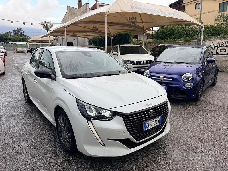 Usata Peugeot 208 102 CV (75 kW) 2022 Bianco Utilitaria