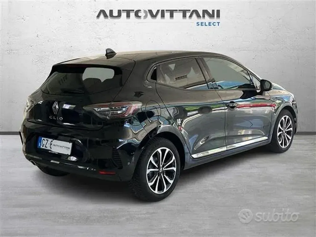Usata Renault Clio Techno 91 CV (66 kW) 2025 Nero Utilitaria