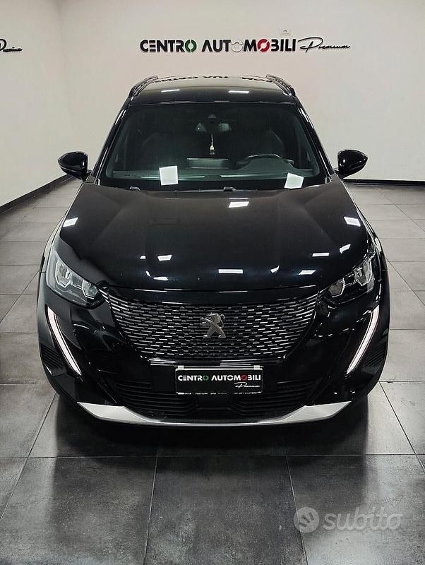 Usata Peugeot 2008 Allure 130 CV (95 kW) 2022 Nero SUV