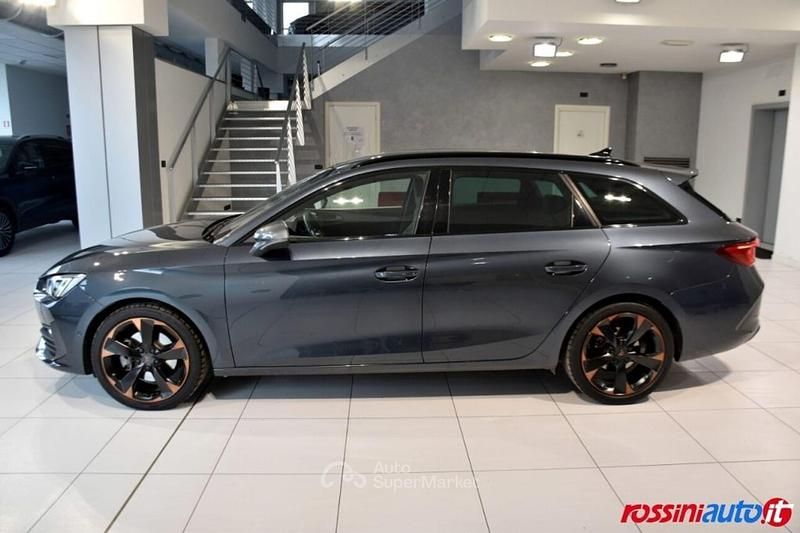 Usata Cupra Leon 150 CV (110 kW) 2023 Grigio Station wagon