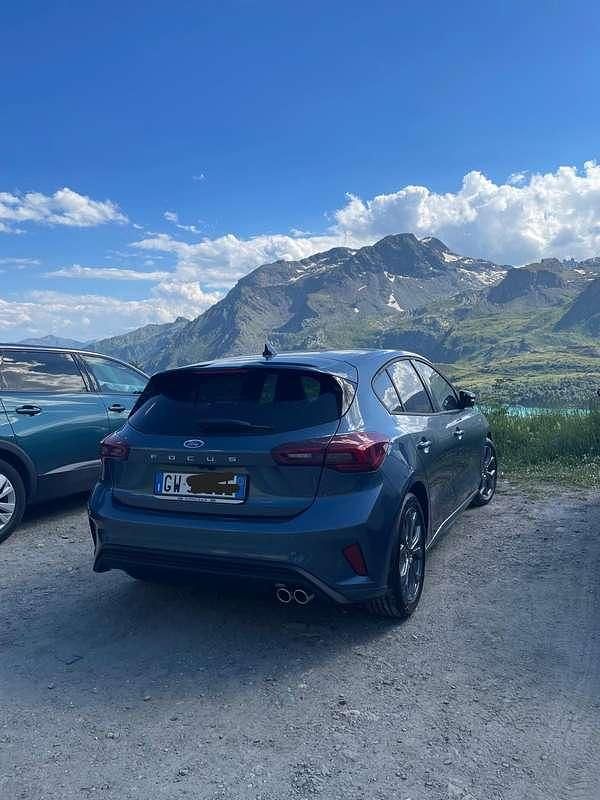 Usata Ford Focus ST-Line X 125 CV (91 kW) 2024 Blu/azzurro Berlina