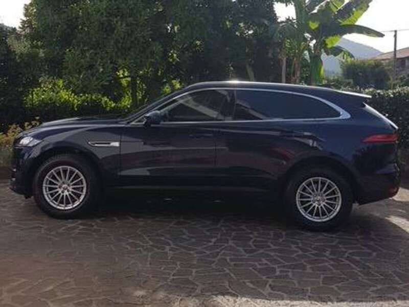 Usata Jaguar F-Pace Prestige 180 CV (132 kW) 2016 Blu/azzurro SUV