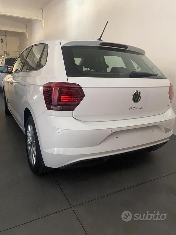 Usata VW Polo 90 CV (66 kW) 2023 Bianco Utilitaria