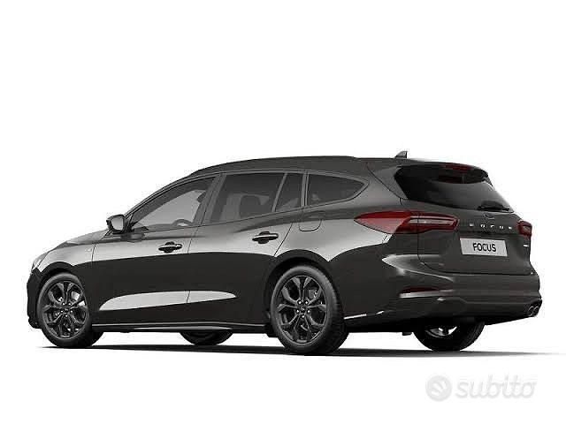 Usata Ford Focus ST-Line 120 CV (88 kW) 2018 Grigio Station wagon