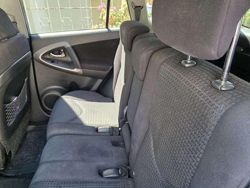 Grigio Usata 2008 Toyota RAV4 Sol SUV | 5500 € (Ottimo prezzo) - Immagine 1/4