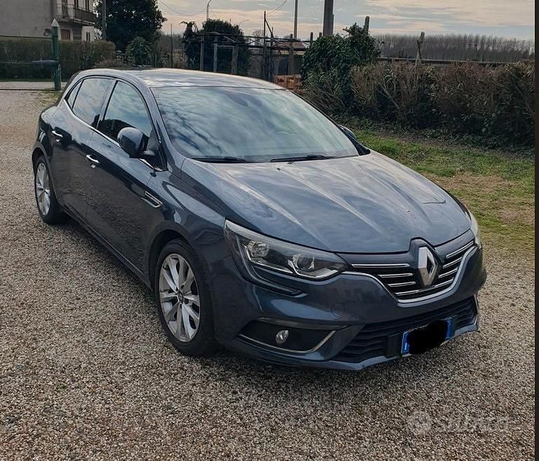 Usata Renault Mégane IV 110 CV (80 kW) 2017 Grigio Berlina