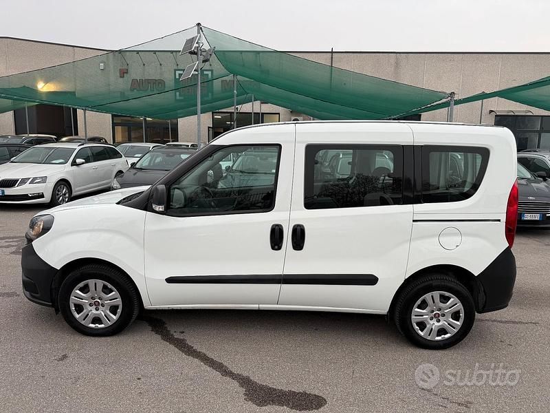 Usata Fiat Doblò Easy 95 CV (69 kW) 2021 Bianco Monovolume