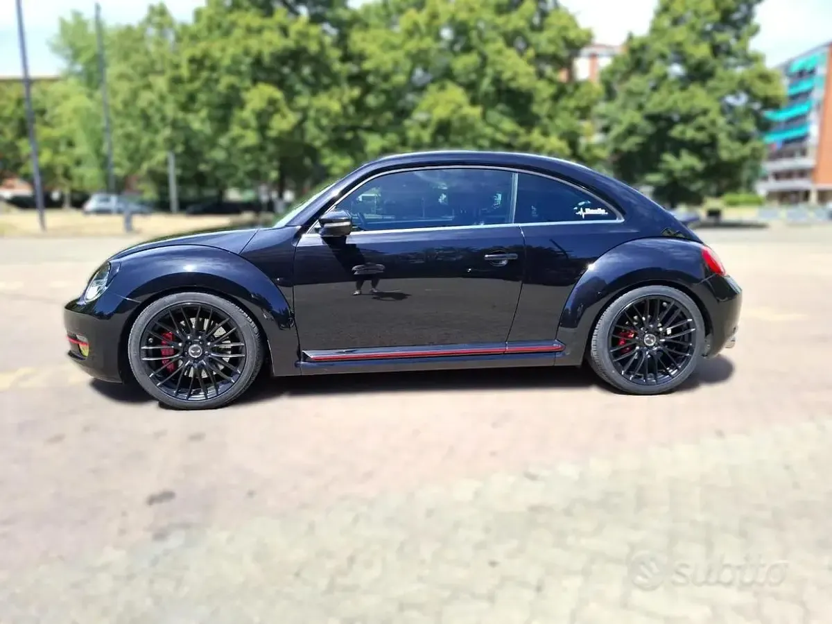 Usata VW Beetle Edition 200 CV (147 kW) 2012 Nero Utilitaria