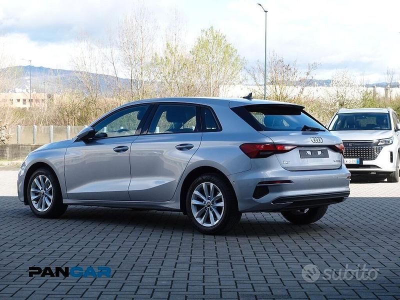 Usata Audi A3 Business 110 CV (80 kW) 2023 Grigio Berlina