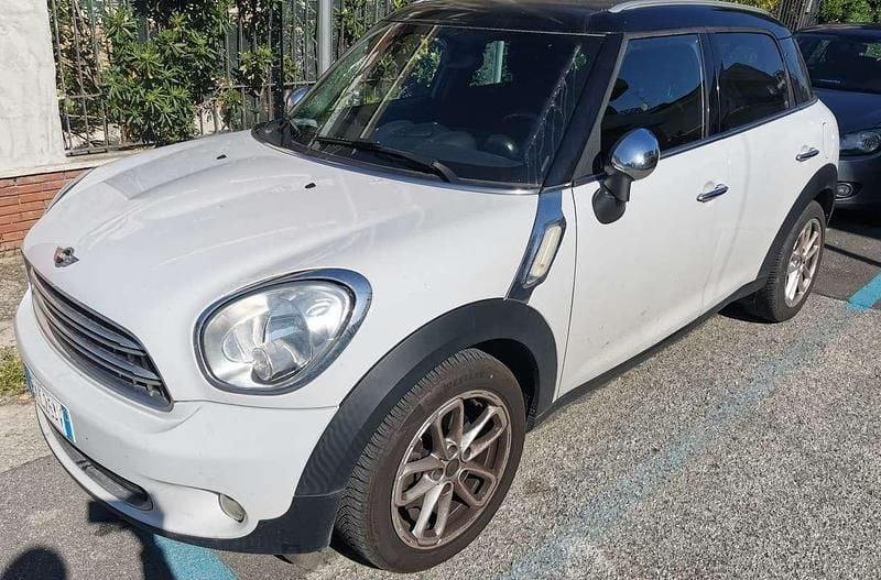 Usata Mini Cooper D Countryman Business 111 CV (81 kW) 2015 Bianco SUV