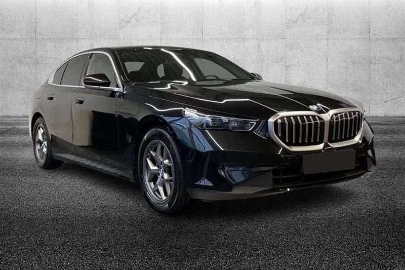 Usata BMW 520 Comfort Edition 197 CV (144 kW) 2024 Nero Berlina