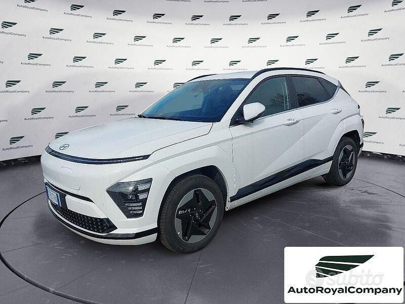 Usata Hyundai Kona 114 kW (156 CV) 2024 Bianco SUV