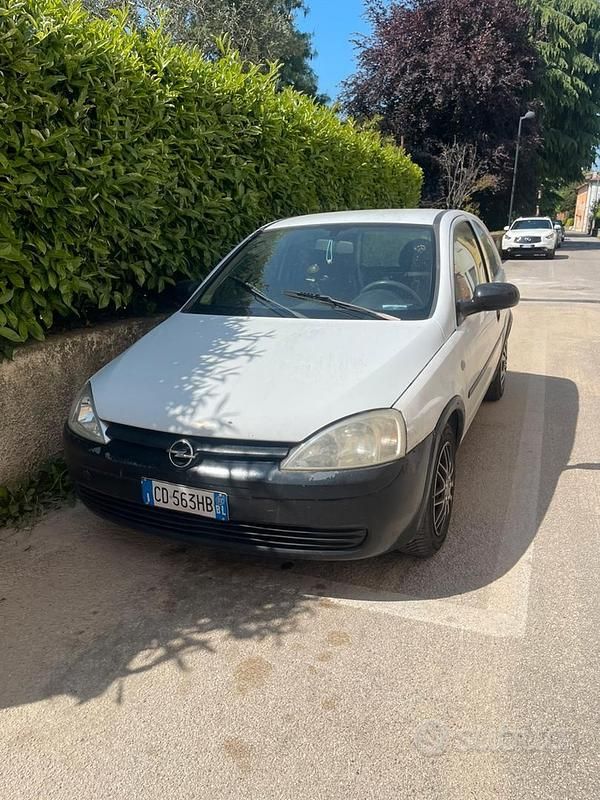 Occasion Opel Corsa 75 ch (55 kW) 2002 Blanc Citadine