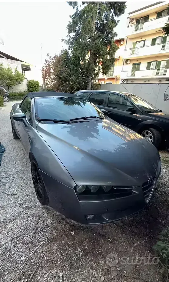Usata Alfa Romeo Spider 200 CV (147 kW) 2007 Grigio Cabrio