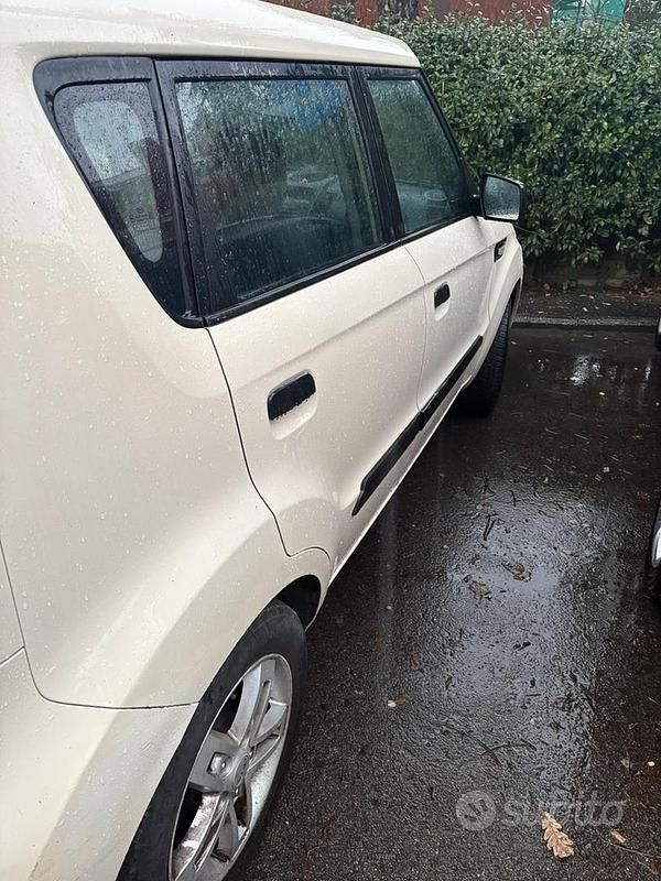 Usata Kia Soul 126 CV (92 kW) 2009 Bianco SUV