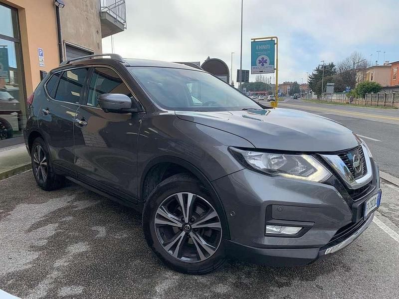Usata Nissan X-Trail N-Connecta 131 CV (96 kW) 2018 Grigio SUV