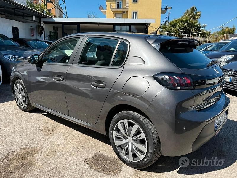 Usata Peugeot 208 Allure 102 CV (75 kW) 2020 Grigio Utilitaria