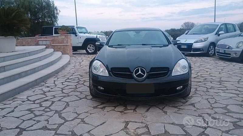 Usata Mercedes SLK280 231 CV (169 kW) 2007 Nero Cabrio