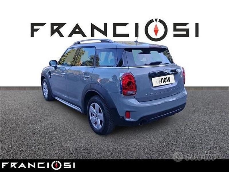 Usata Mini One Countryman Business 101 CV (74 kW) 2020 Grigio SUV