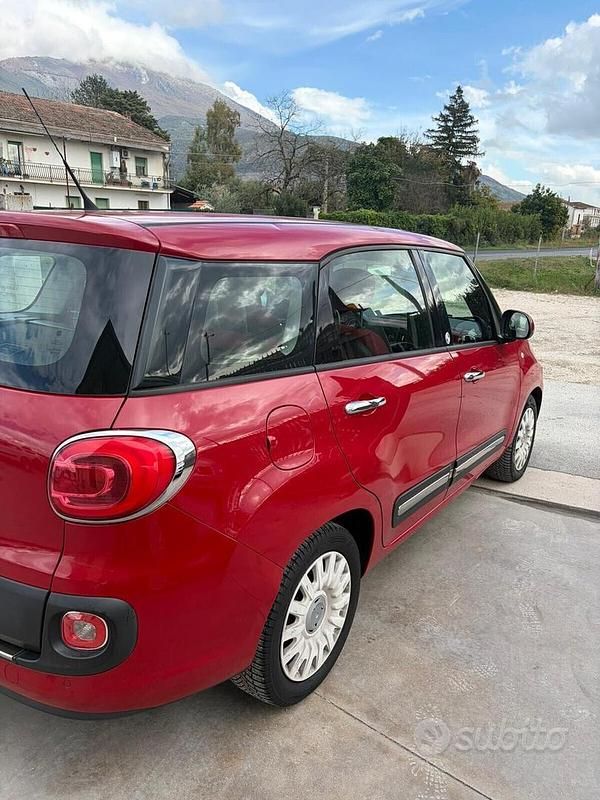 Usata Fiat 500L Living 120 CV (88 kW) 2014 Rosso Monovolume