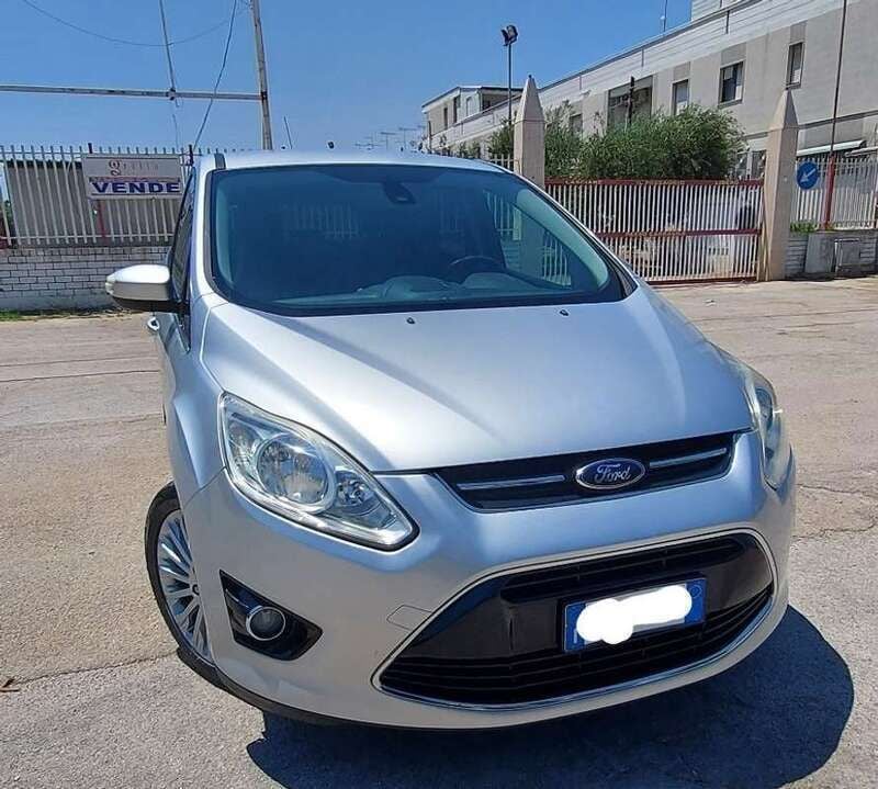 Usata 2012 Ford C-MAX Titanium Monovolume | 6200 € (Buon prezzo) - Immagine 1/4